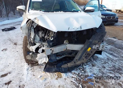 2015 Toyota Highlander Xle V6 z USA, uszkodzony, nr VIN 5TDJKRFHXFS087797